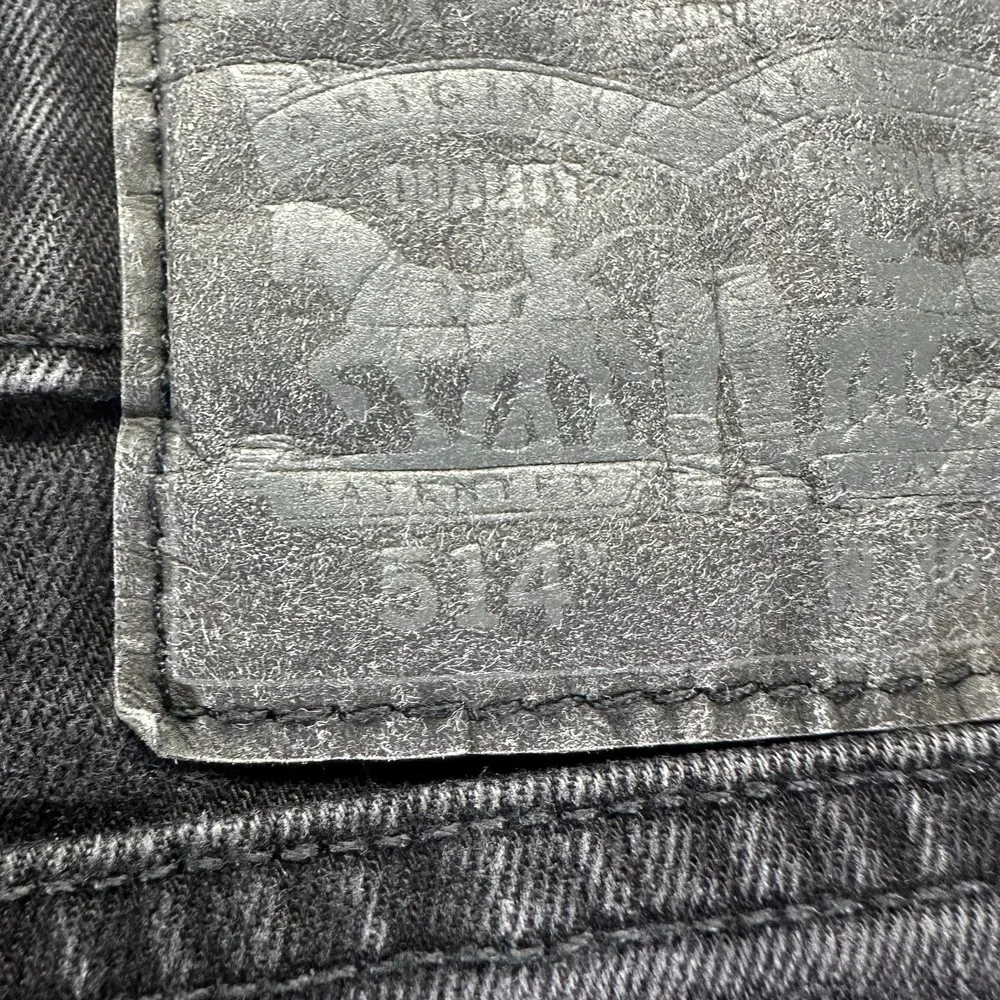 Levis before purchasing